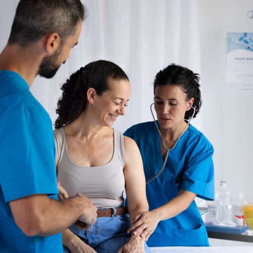 ۱۰ آیتم ضروری کمک‌های اولیه برای هر خانه